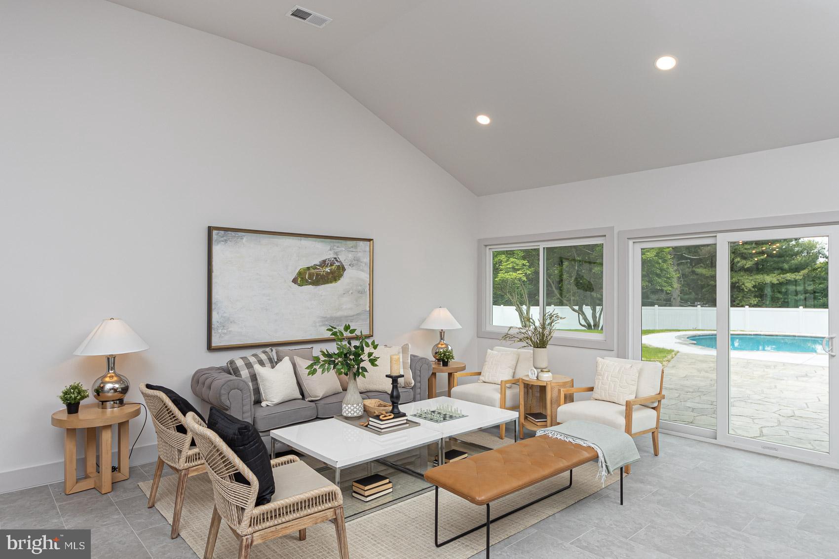 DUMBARTON HEIGHTS - Residential