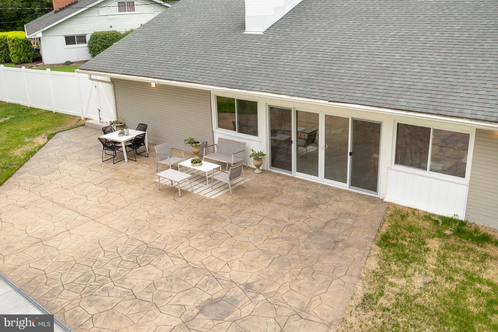 DUMBARTON HEIGHTS - Residential