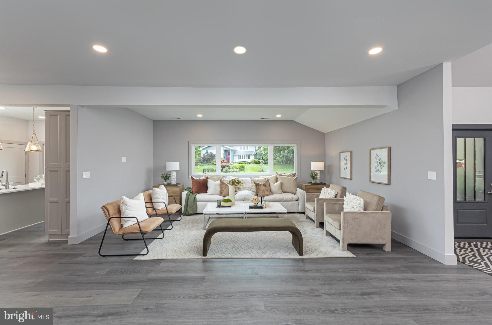 DUMBARTON HEIGHTS - Residential