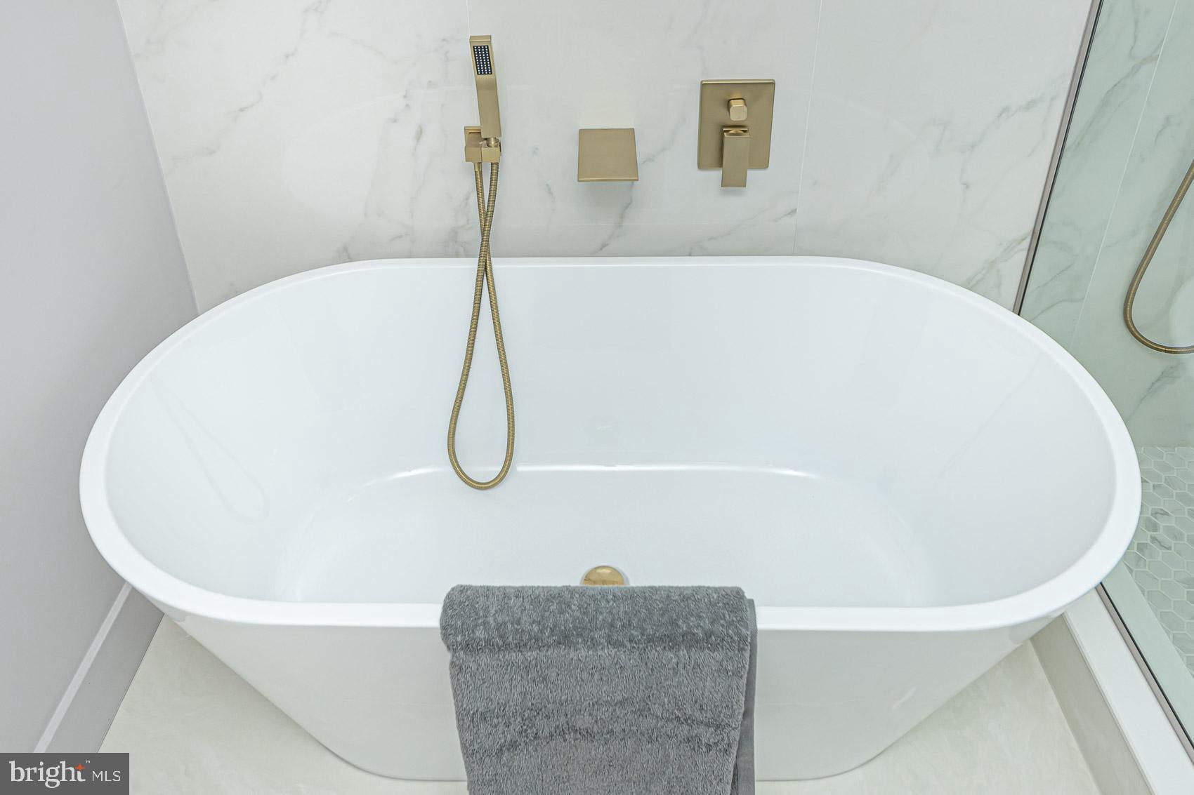 DUMBARTON HEIGHTS - Residential