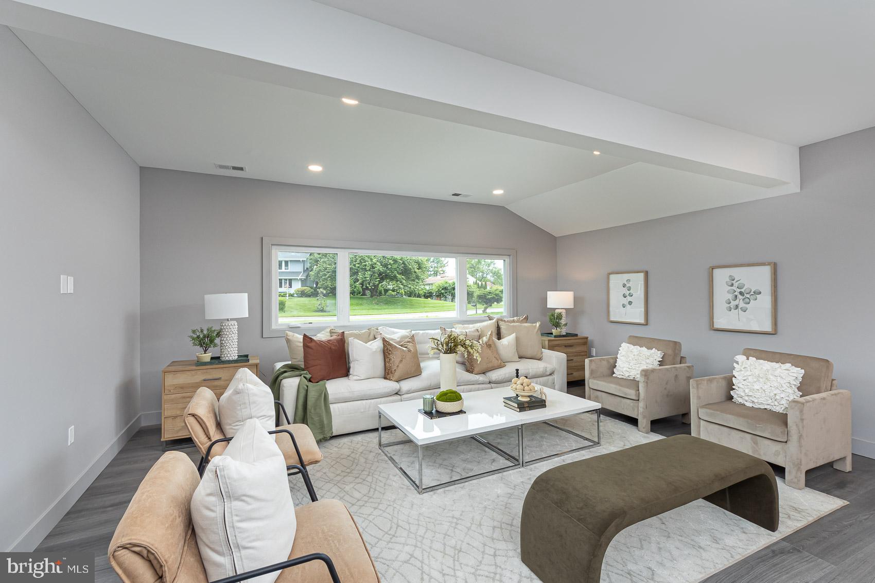 DUMBARTON HEIGHTS - Residential