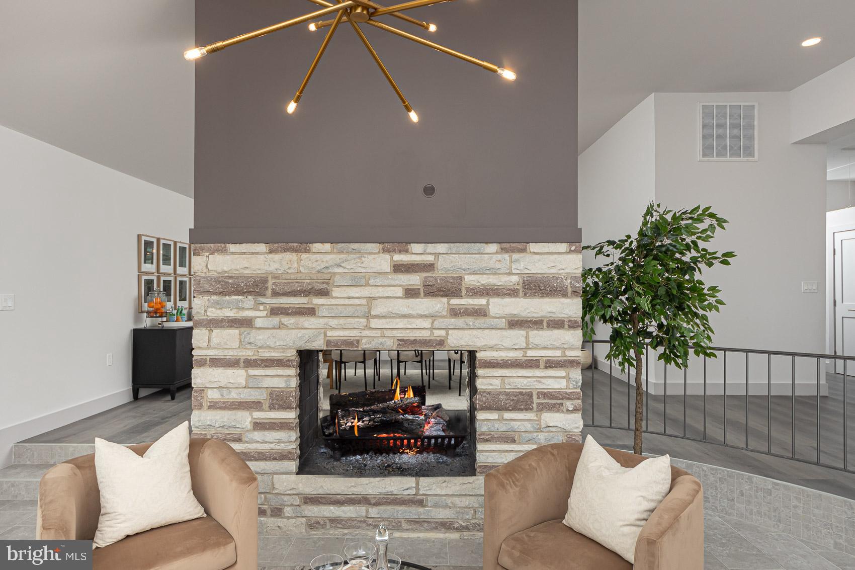 DUMBARTON HEIGHTS - Residential