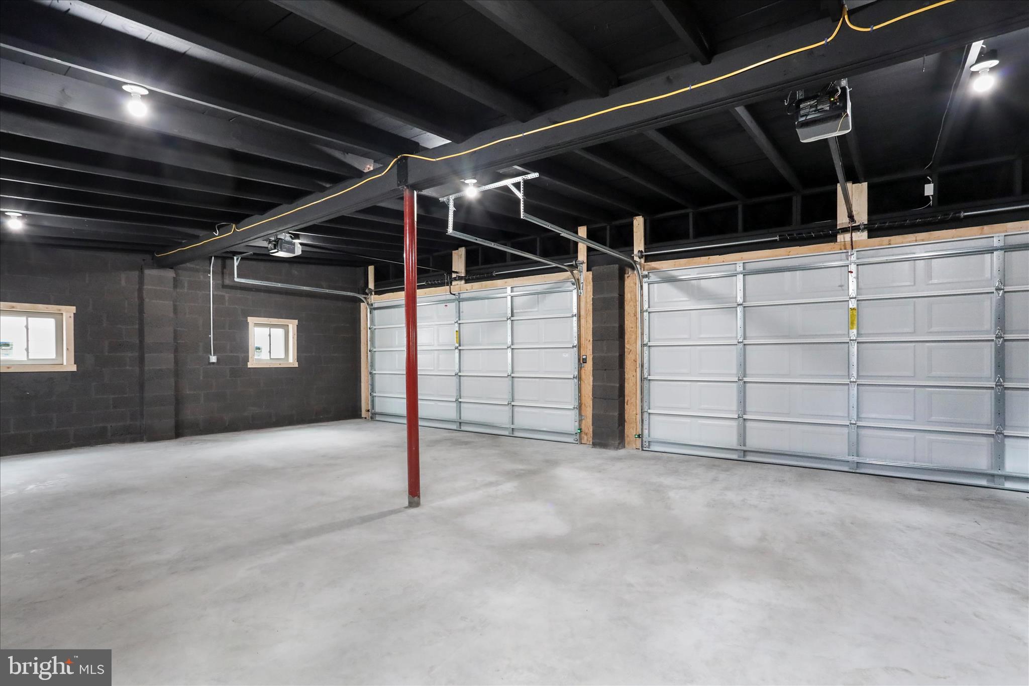 GREENBERRY HILLS - Residential