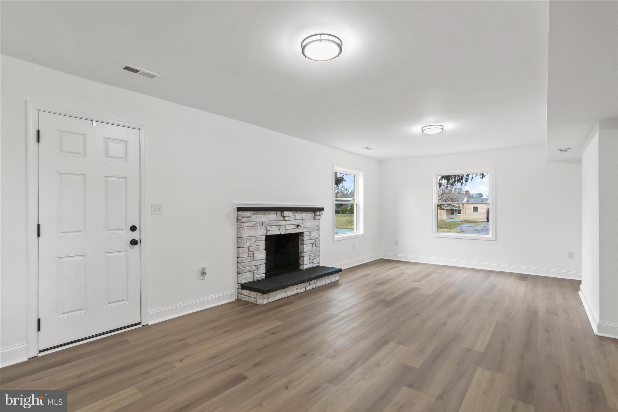 GREENBERRY HILLS - Residential