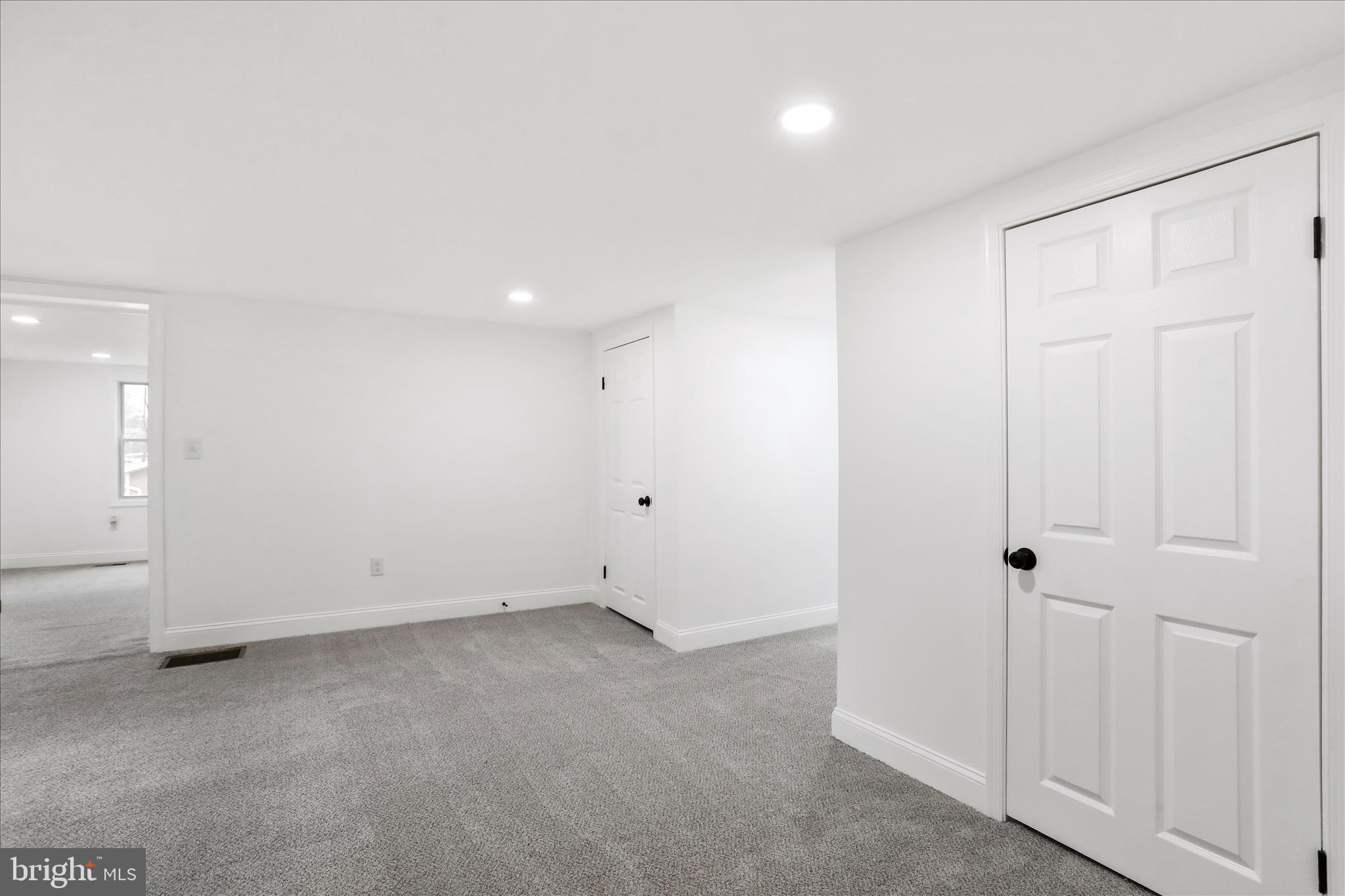 GREENBERRY HILLS - Residential