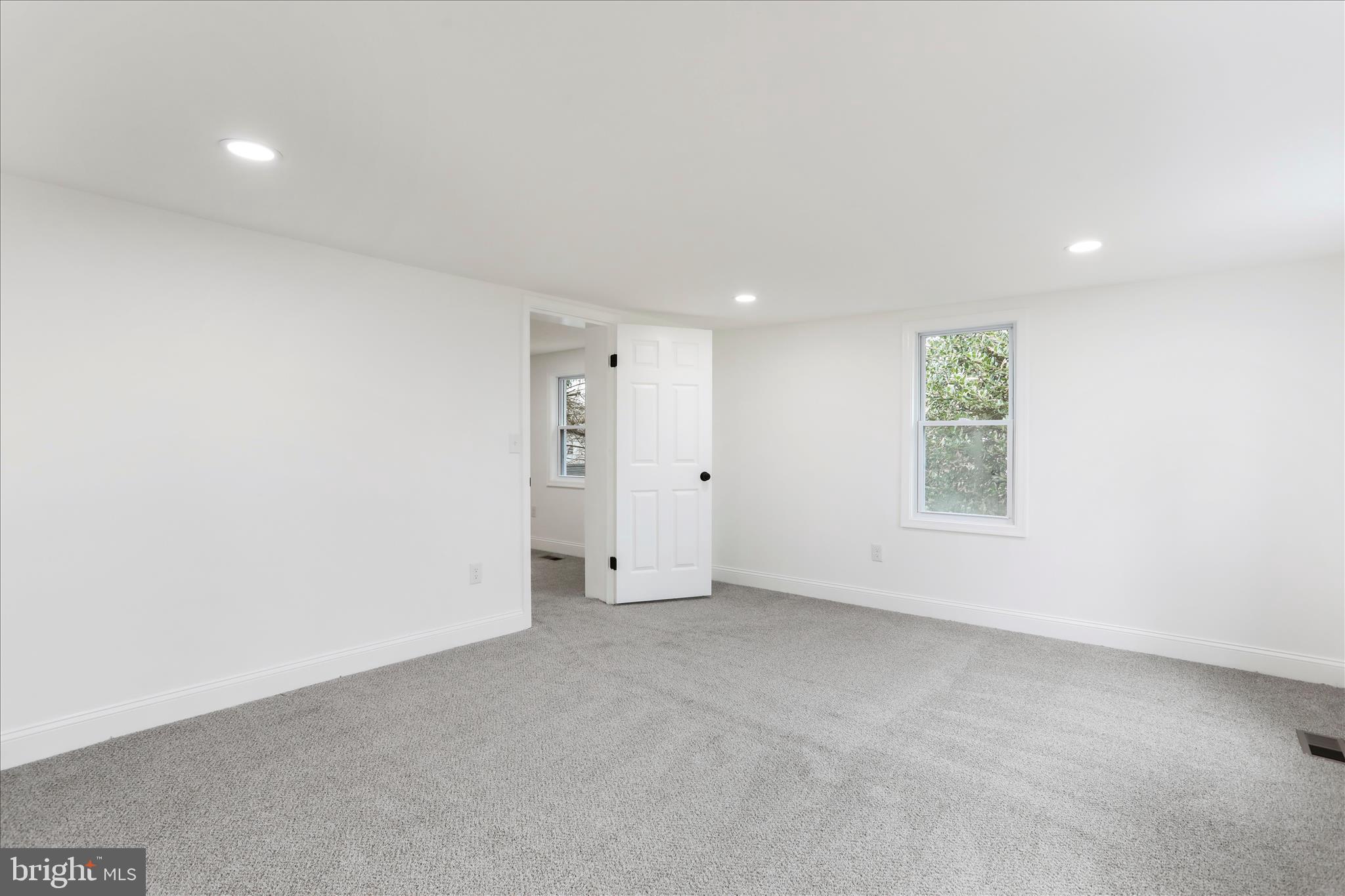 GREENBERRY HILLS - Residential