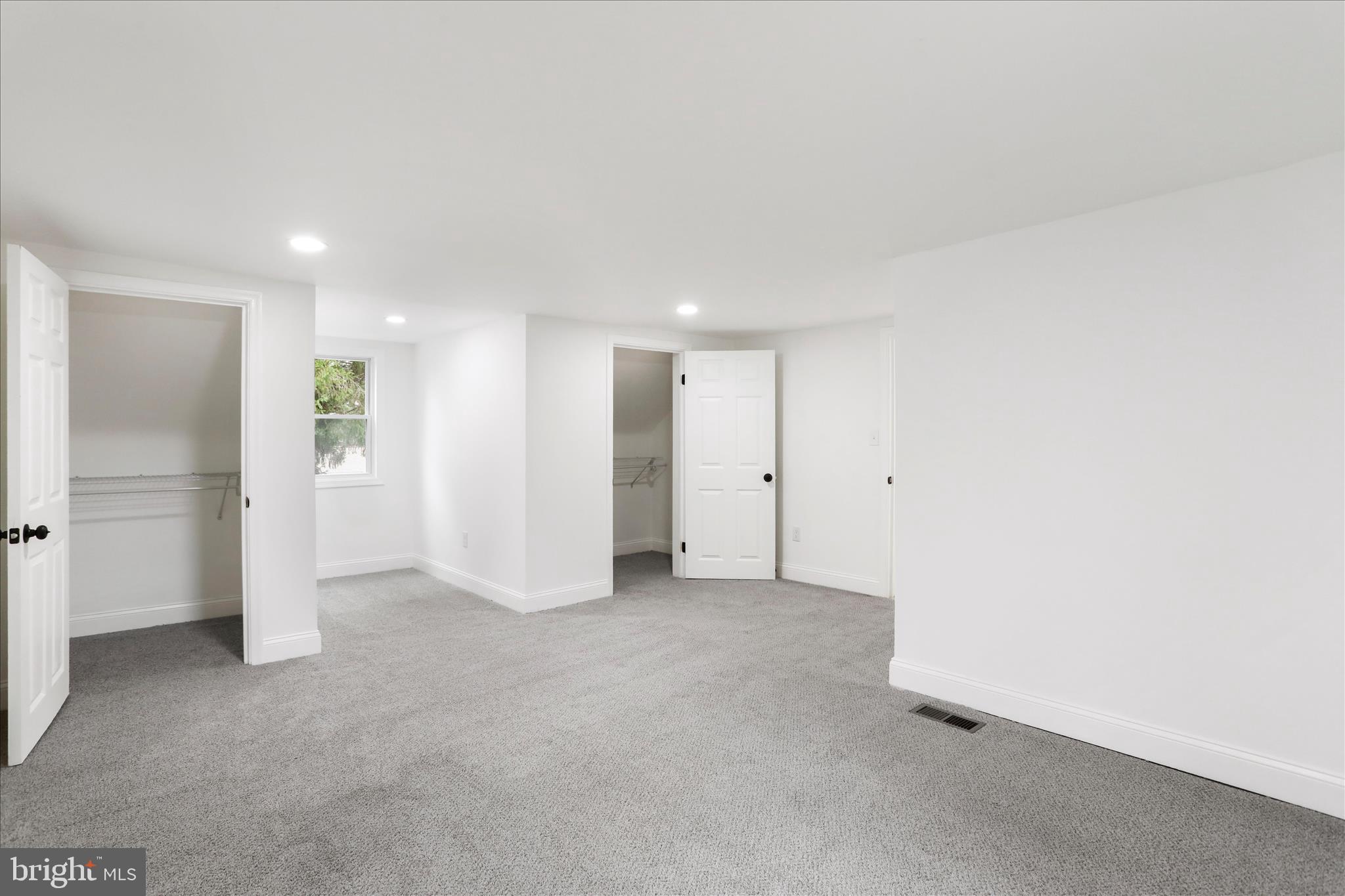 GREENBERRY HILLS - Residential