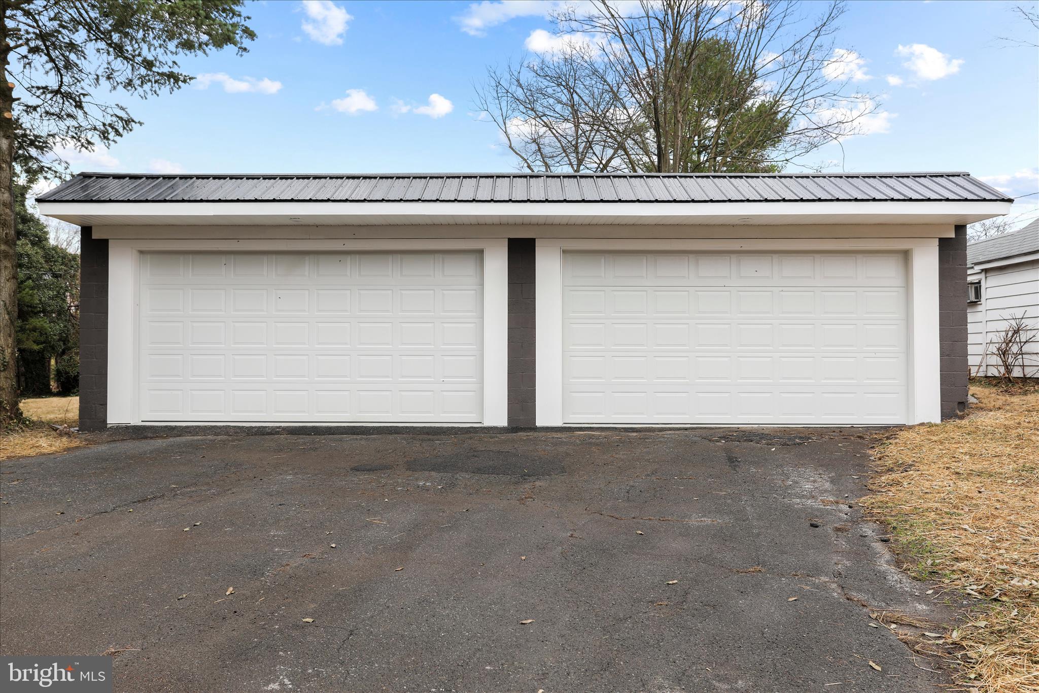 GREENBERRY HILLS - Residential