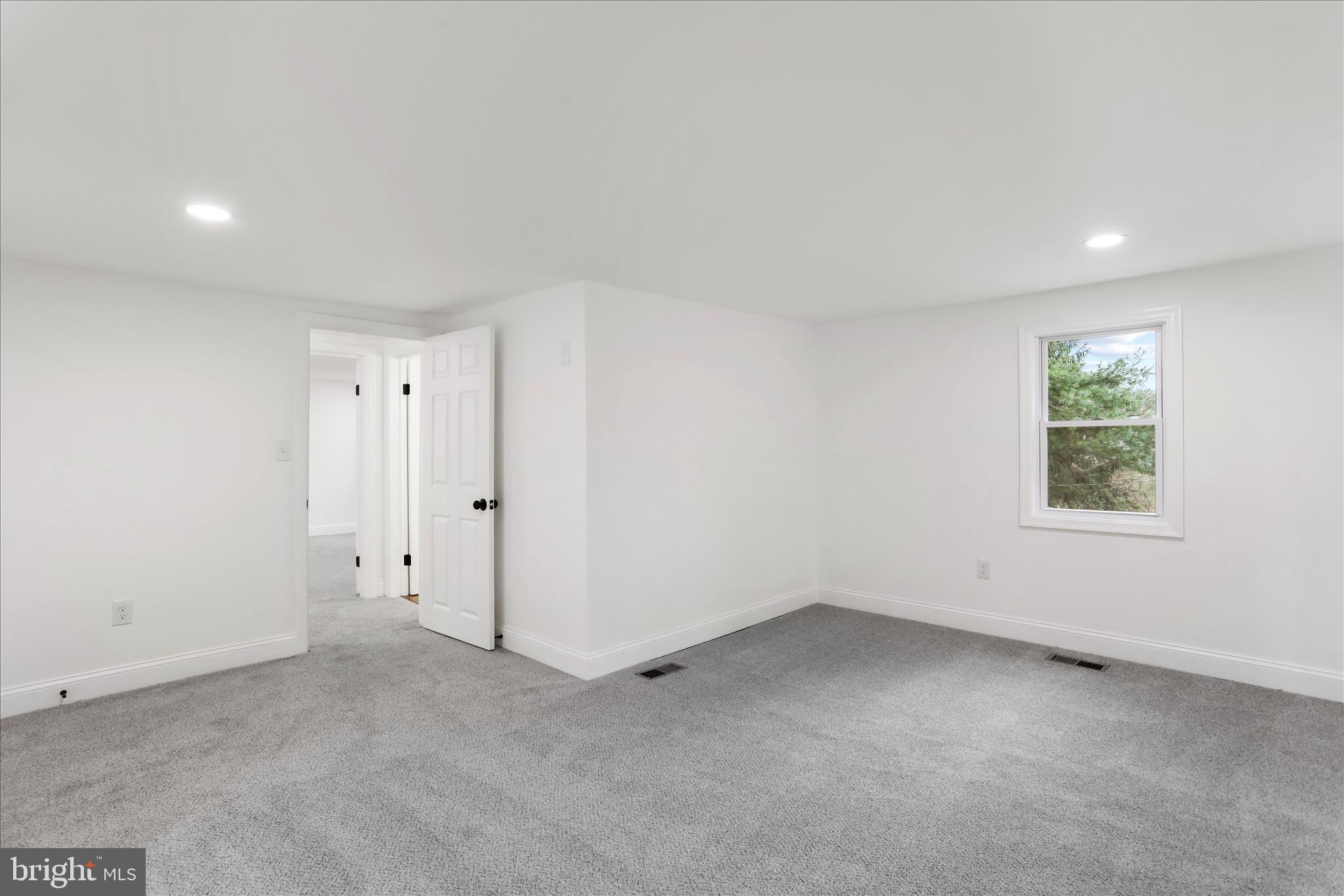 GREENBERRY HILLS - Residential