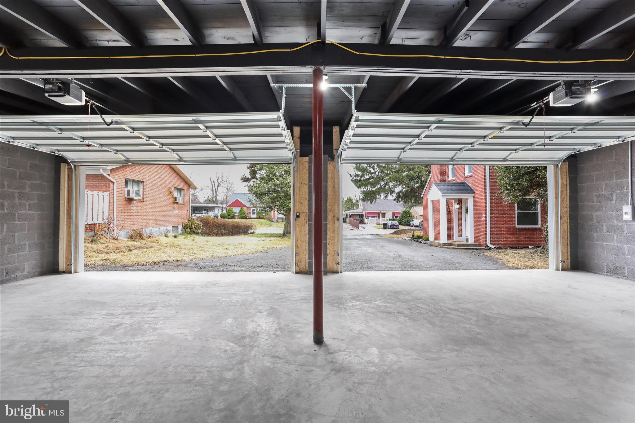 GREENBERRY HILLS - Residential