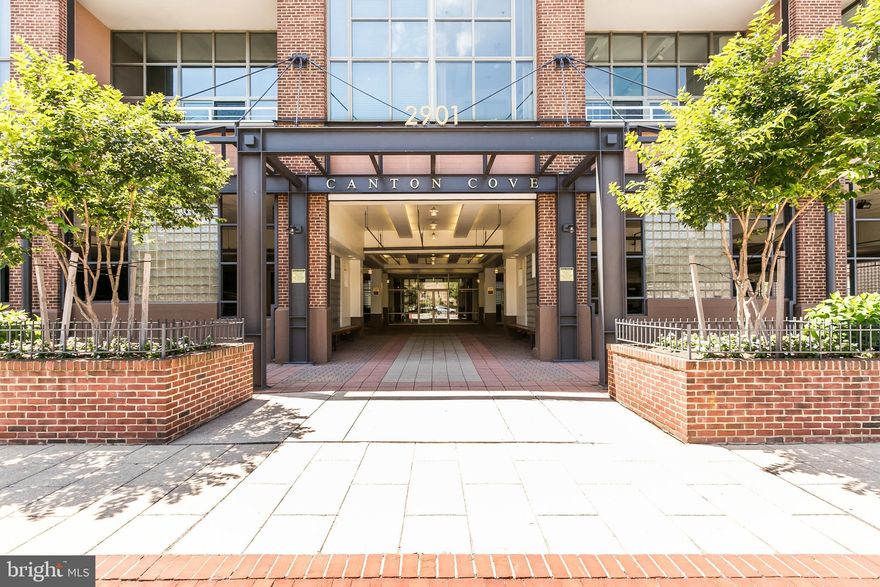 Spectacular 4 BR 2.5 BA Contemporary Loft Condo in waterfront community. This home offers over 2,700 square feet of luxury open floor living space with  14 ft cathedral ceilings with a wall of windows, each with motorized blinds. Gourmet kitchen with soapstone counters, gas range with grill, soft close cabinets and stainless steel appliances. All the bathrooms have been updated including radiant floors in master bathroom. The home includes 2 deeded parking spaces,updated  HVAC system and water heater , and a balcony with views of the Bay.