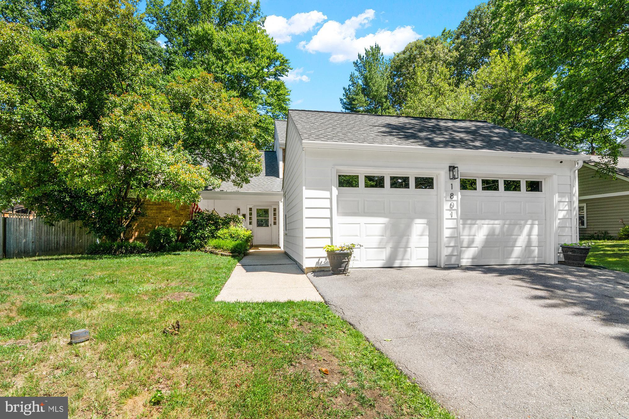 1801 E REGENTS PARK ROAD