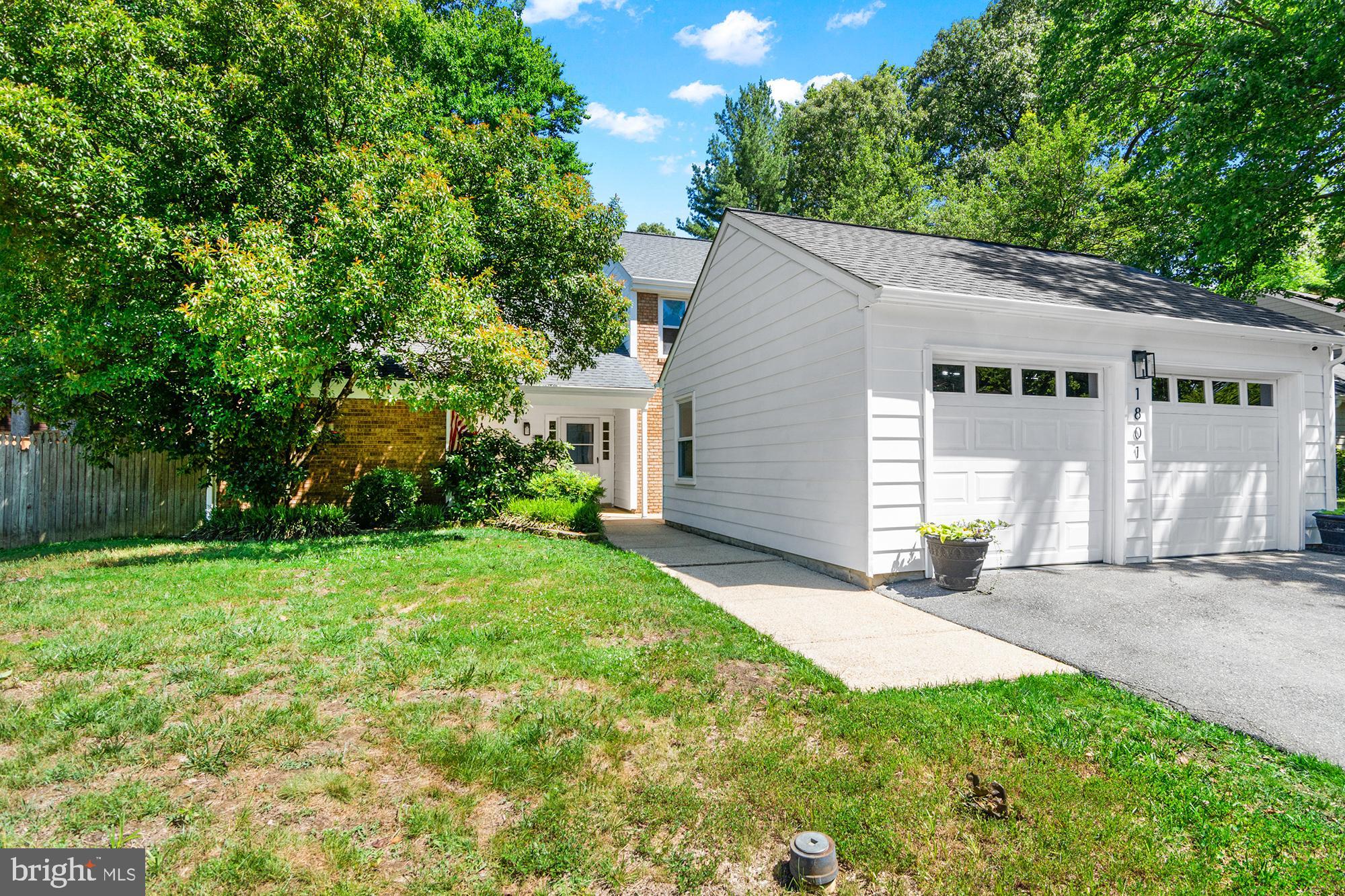 1801 E REGENTS PARK ROAD