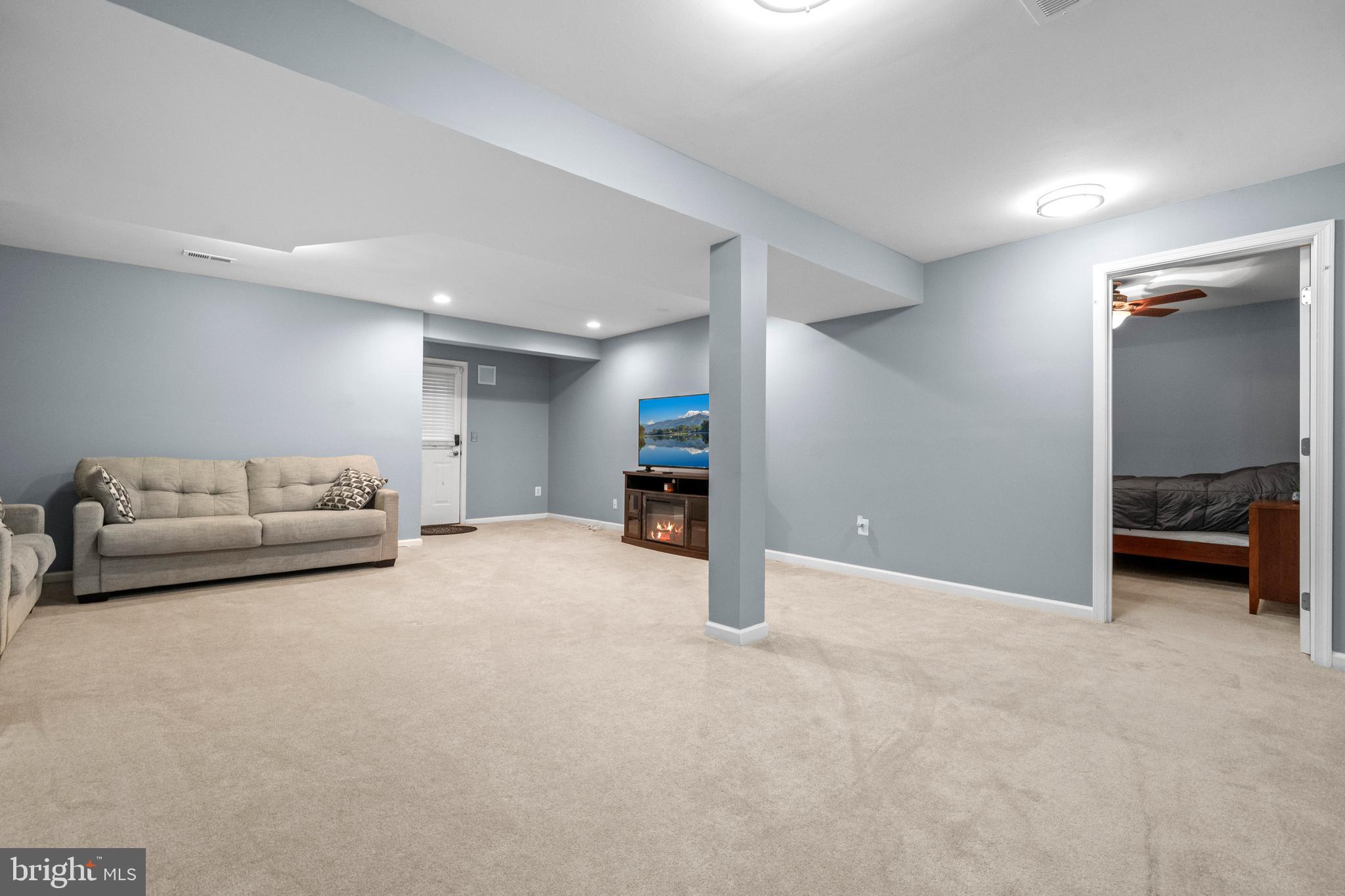 LORTON TOWN CENTER - Residential