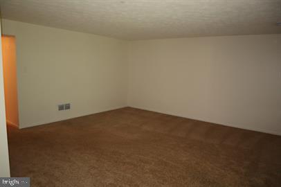 KINGS WOODS - Residential Lease