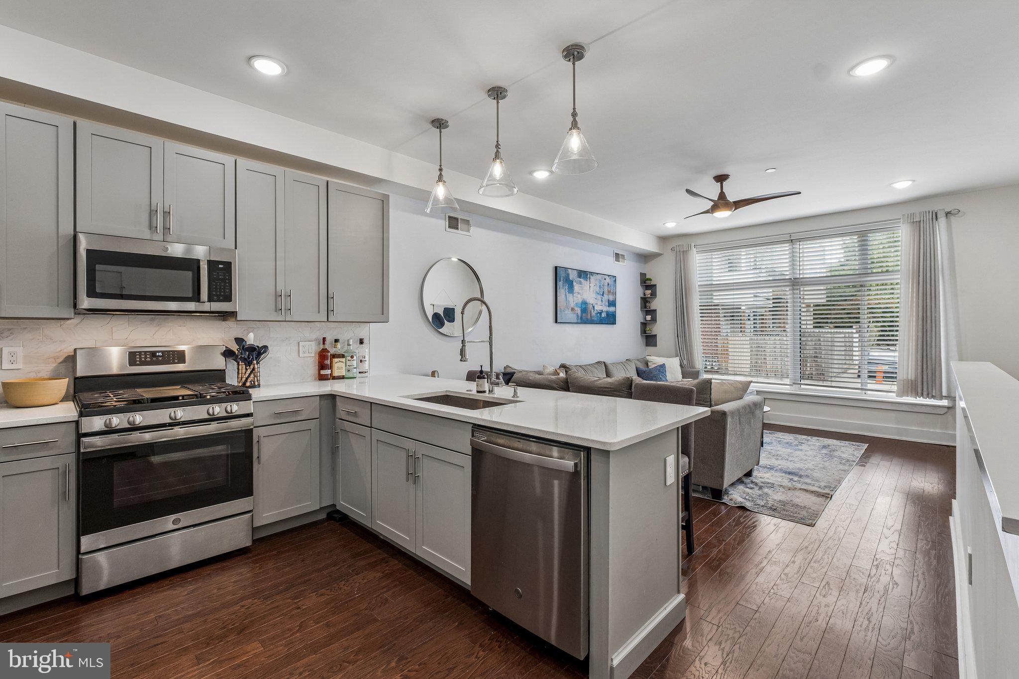 518 W MONTGOMERY AVENUE 6