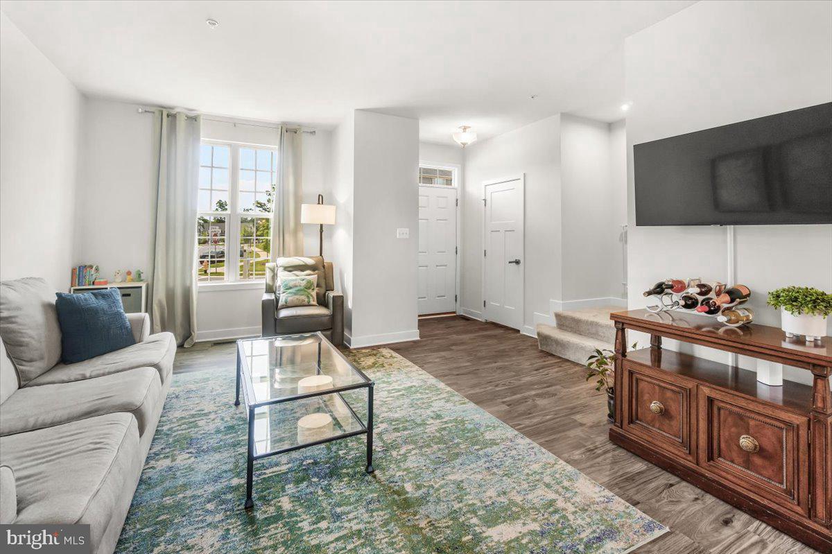 LAKE LINGANORE EAGLEHEAD - Residential Lease