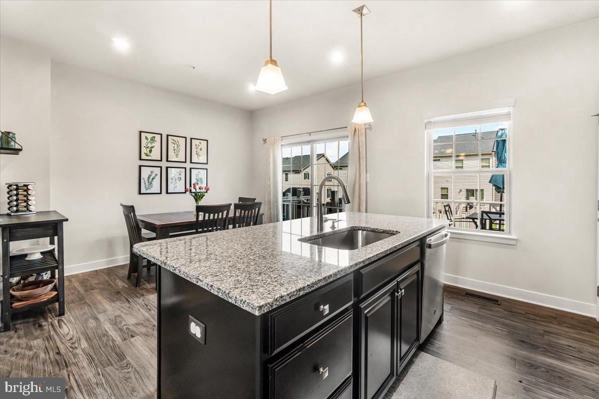 LAKE LINGANORE EAGLEHEAD - Residential Lease