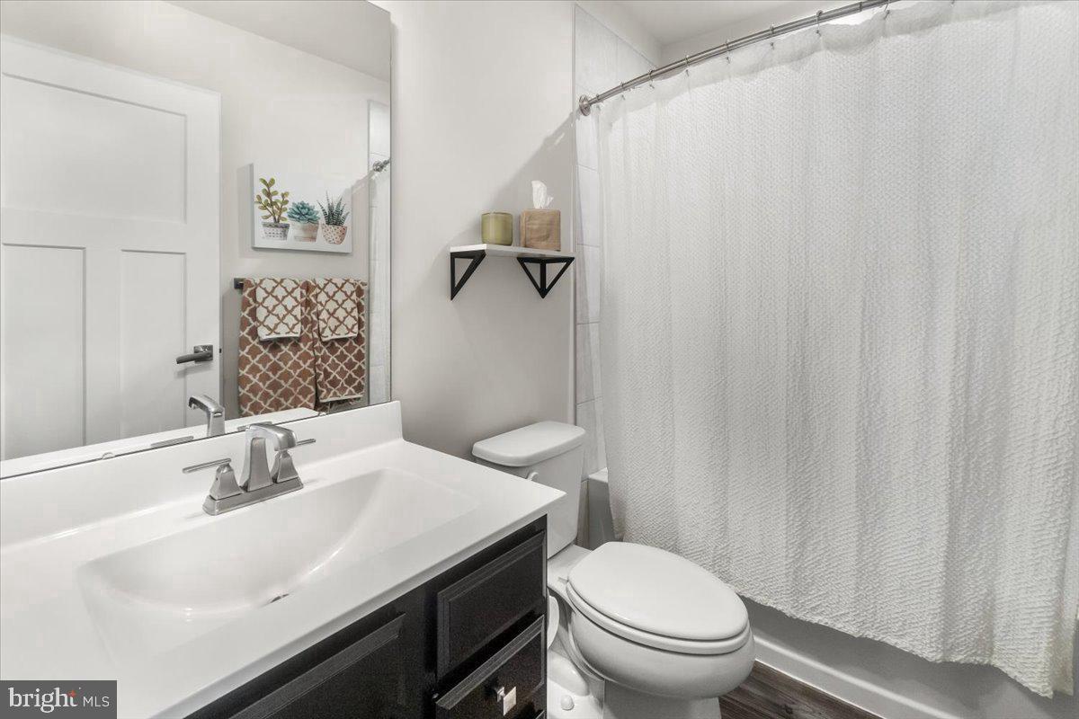 LAKE LINGANORE EAGLEHEAD - Residential Lease