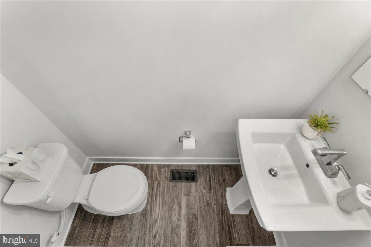 LAKE LINGANORE EAGLEHEAD - Residential Lease