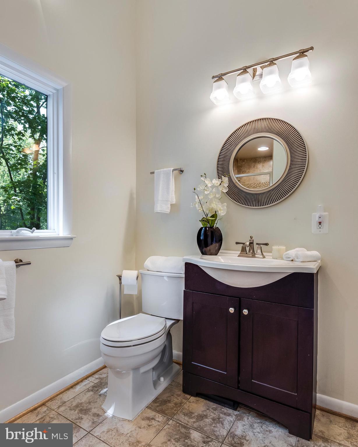 SHERWOOD FOREST - Residential