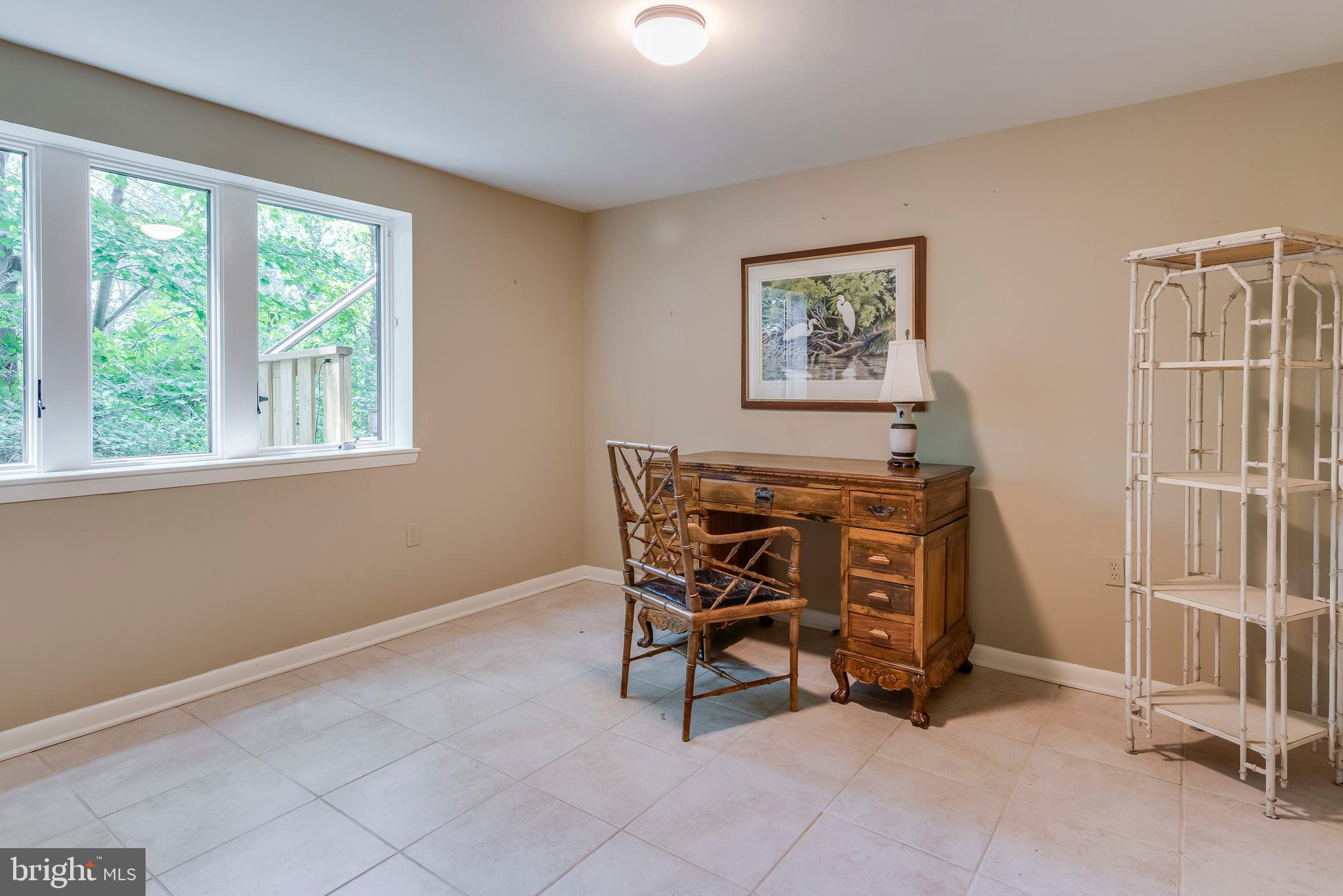 SHERWOOD FOREST - Residential