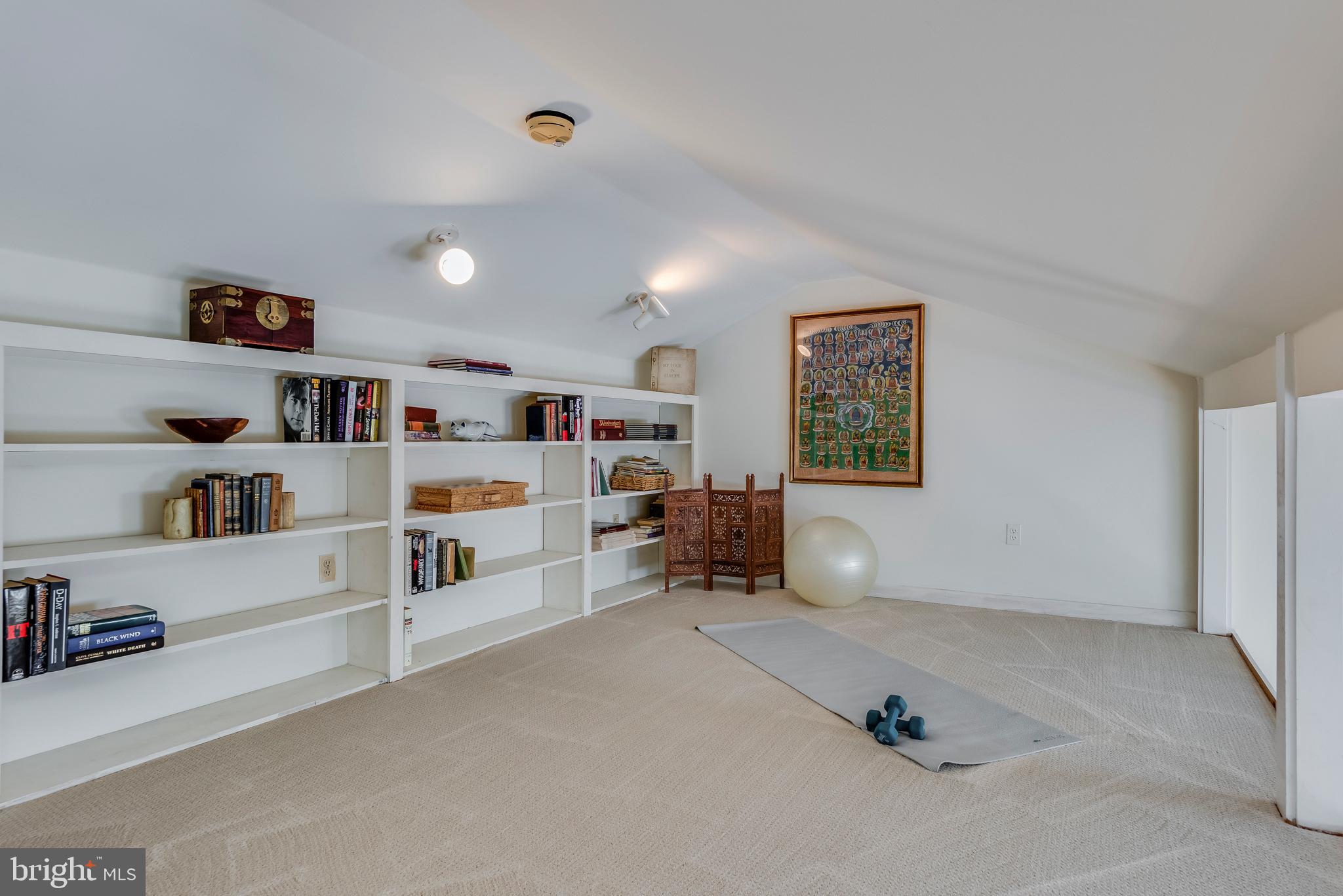 SHERWOOD FOREST - Residential