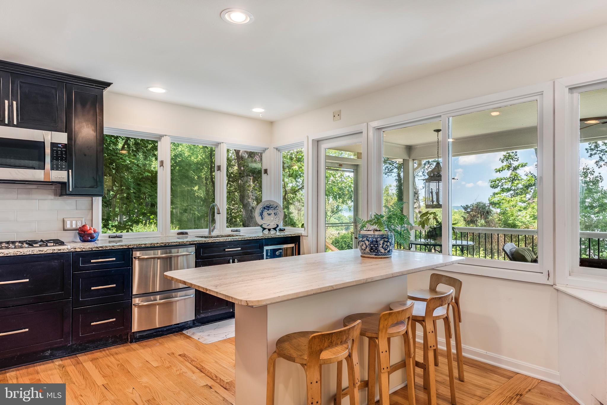 SHERWOOD FOREST - Residential