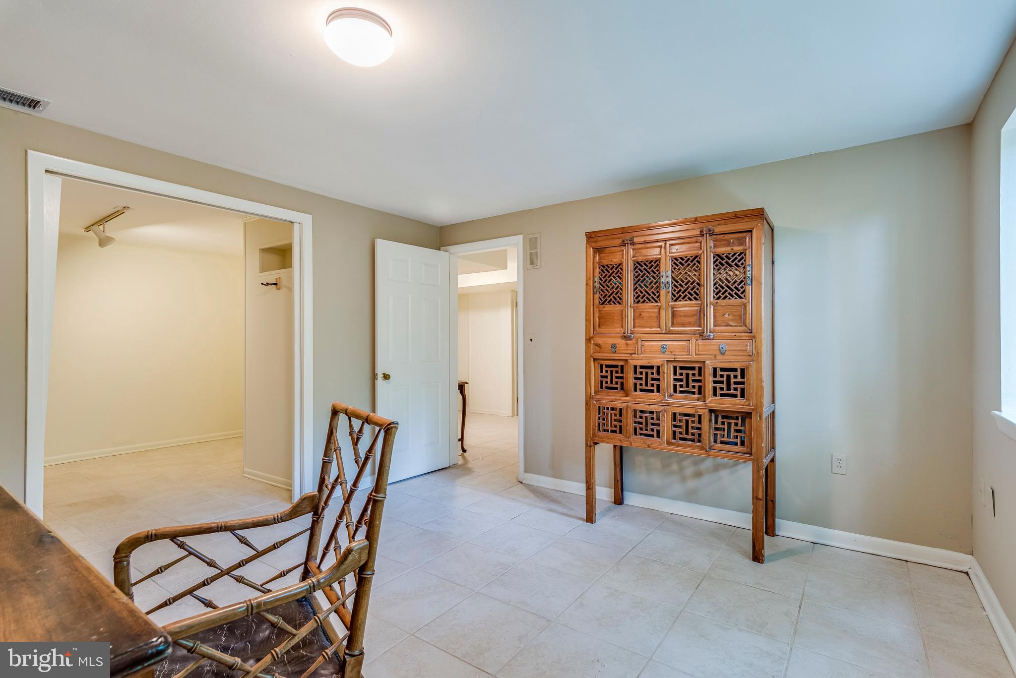 SHERWOOD FOREST - Residential