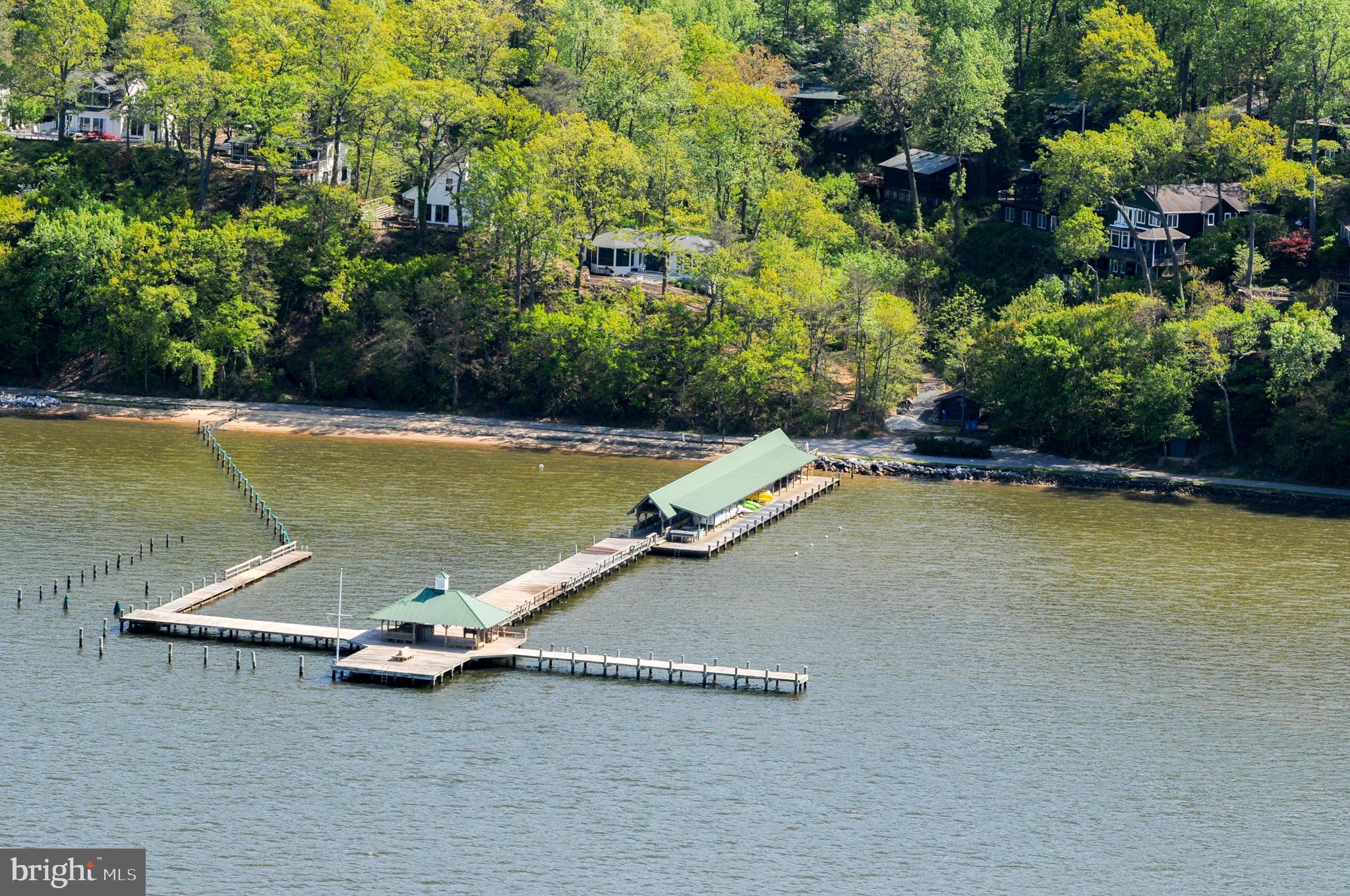 SHERWOOD FOREST - Residential