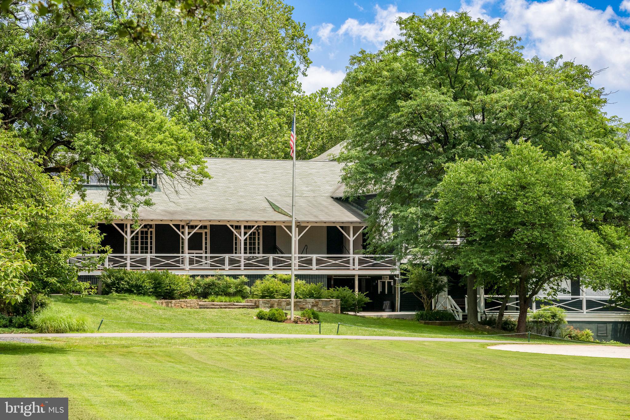 SHERWOOD FOREST - Residential