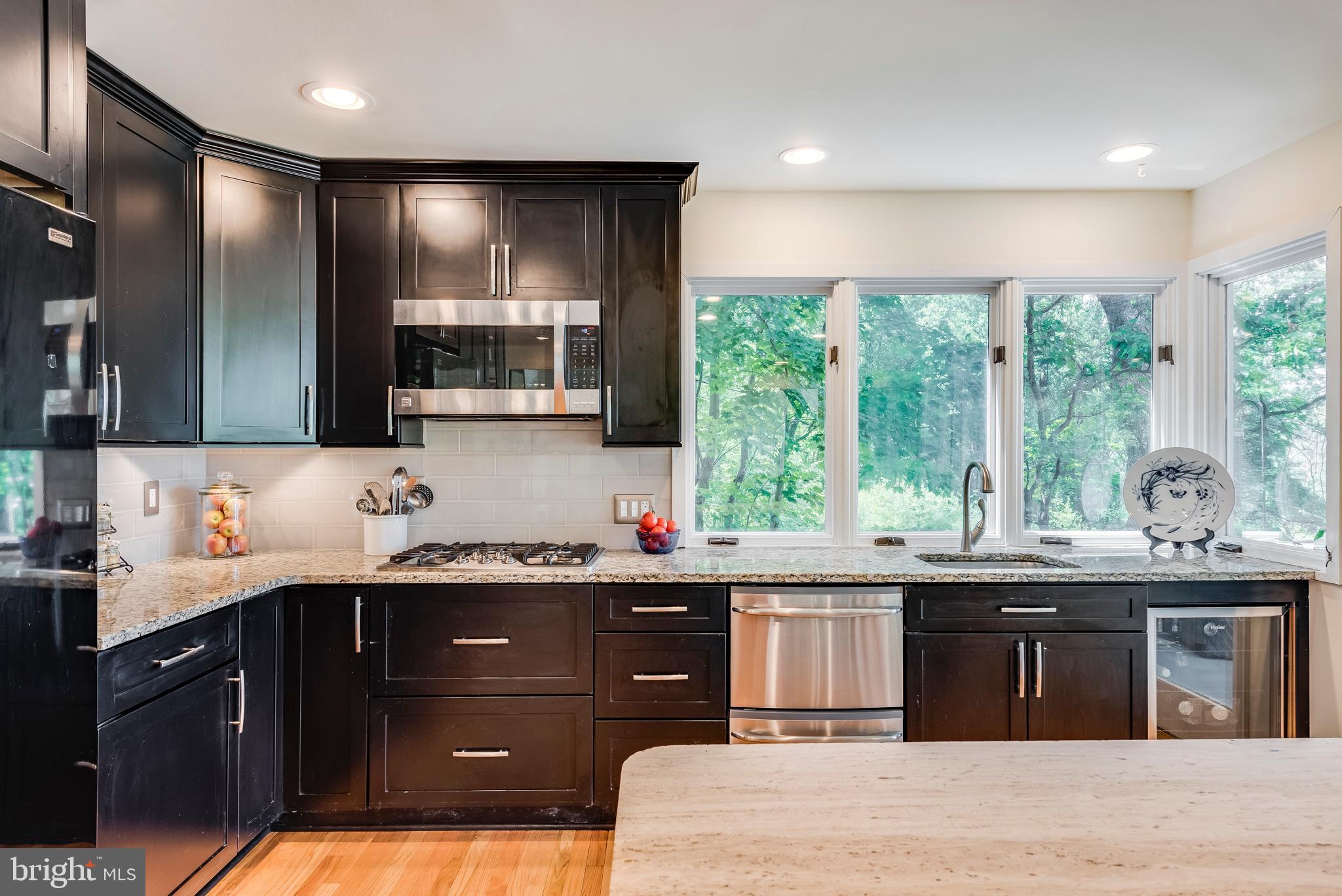 SHERWOOD FOREST - Residential