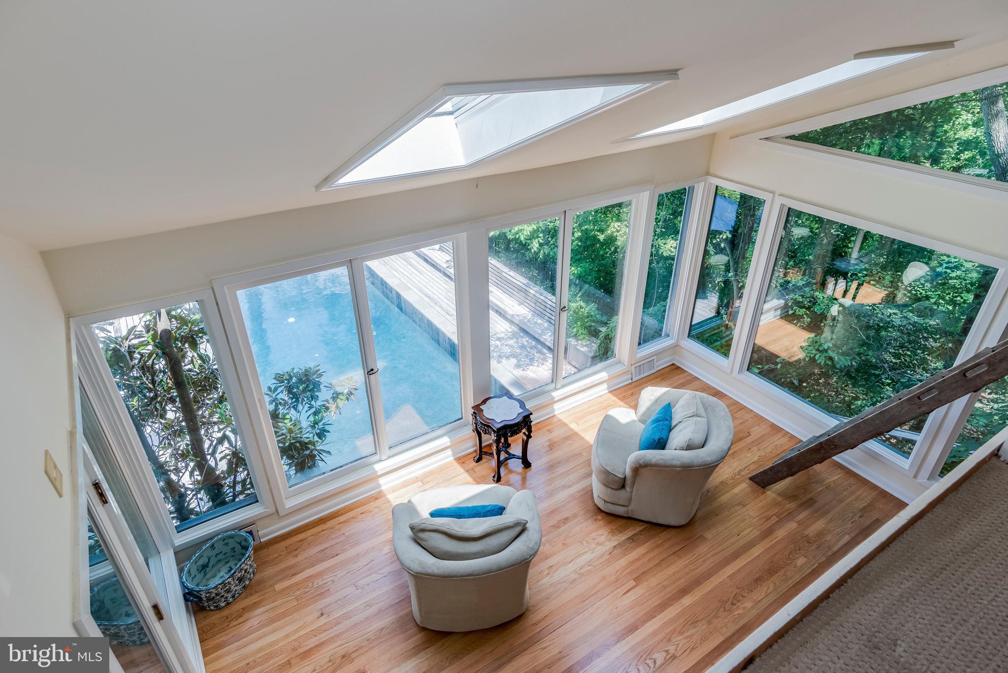 SHERWOOD FOREST - Residential