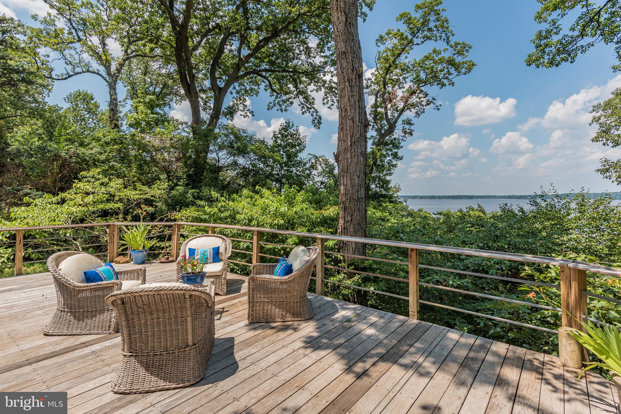 SHERWOOD FOREST - Residential