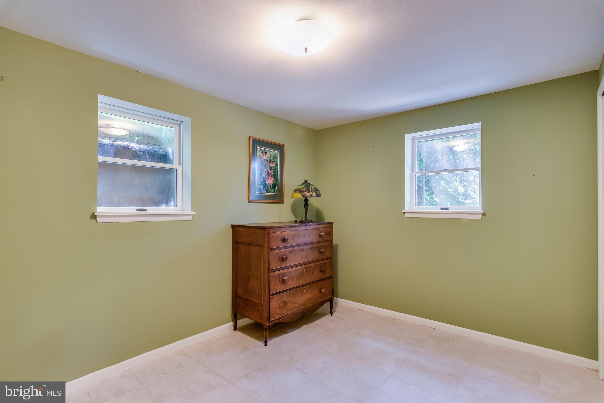 SHERWOOD FOREST - Residential