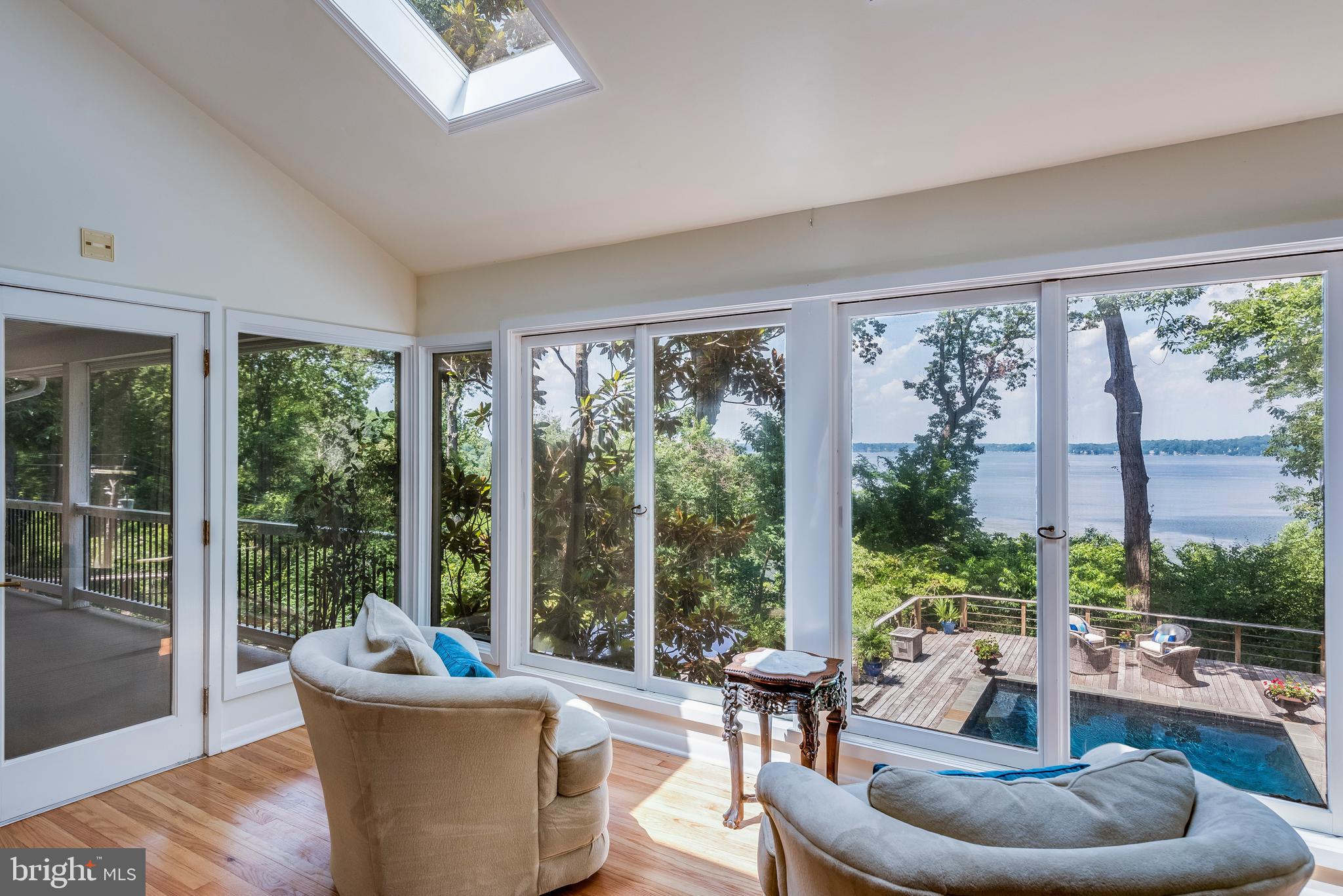 SHERWOOD FOREST - Residential