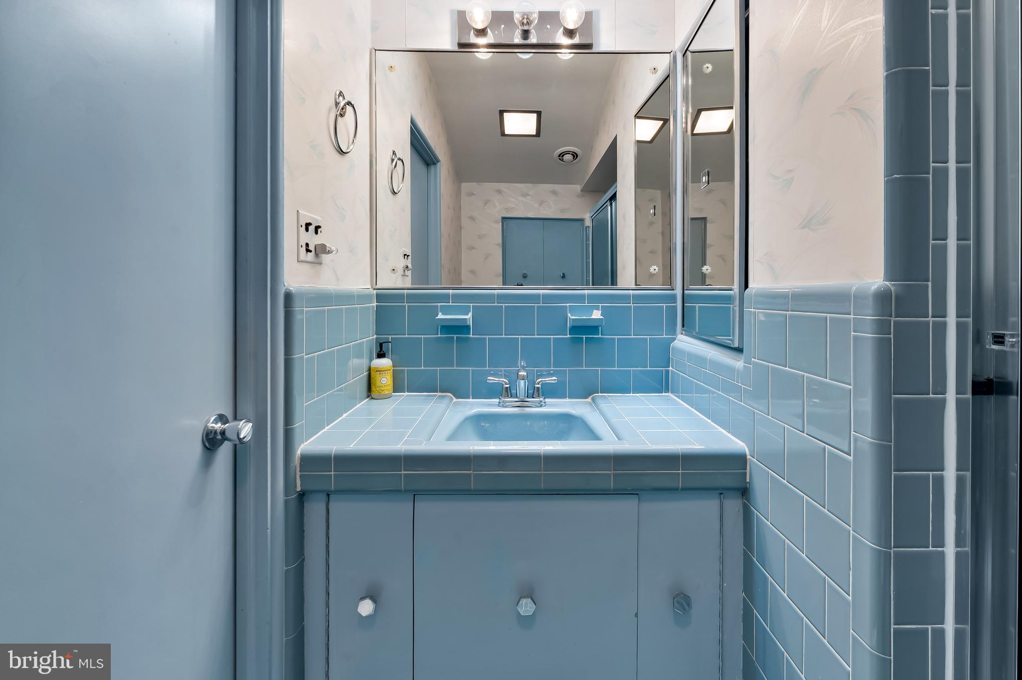 MOUNT WASHINGTON - Residential