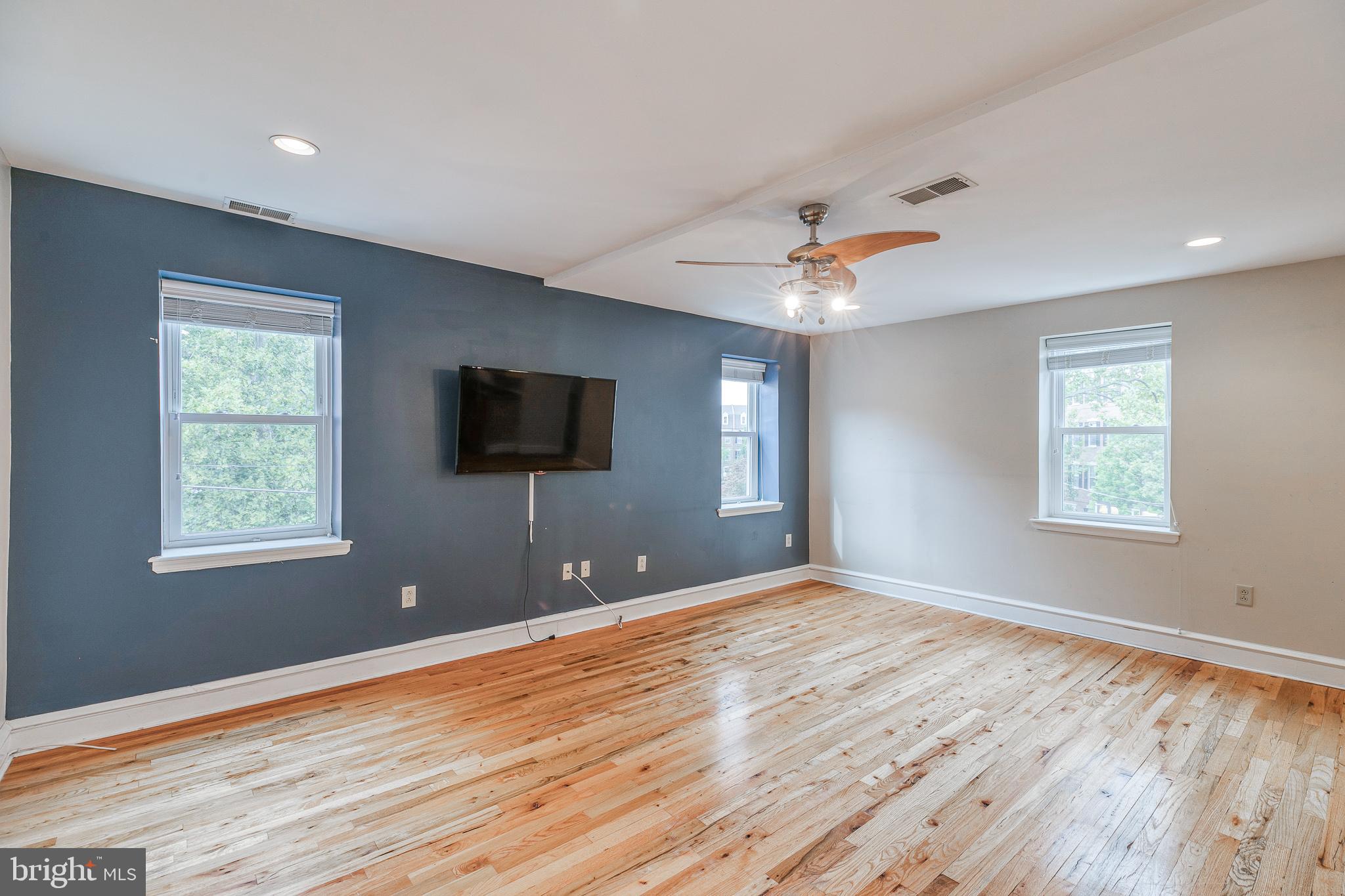 GRADUATE HOSPITAL - Residential