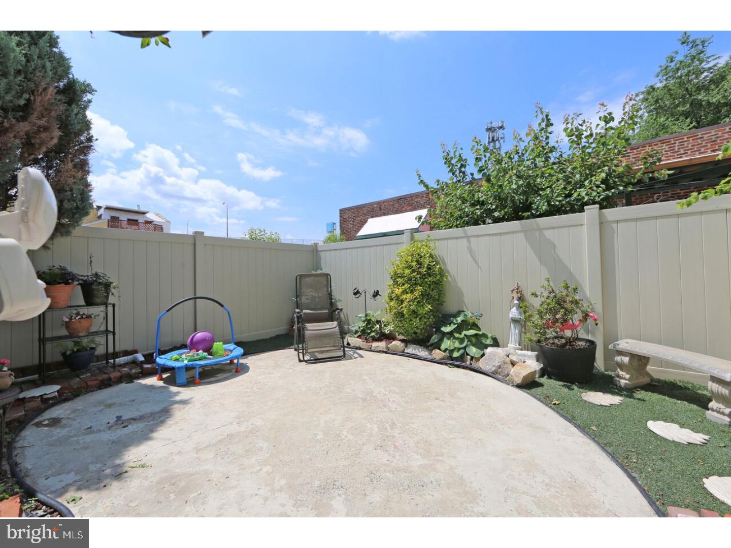PORT RICHMOND - Residential