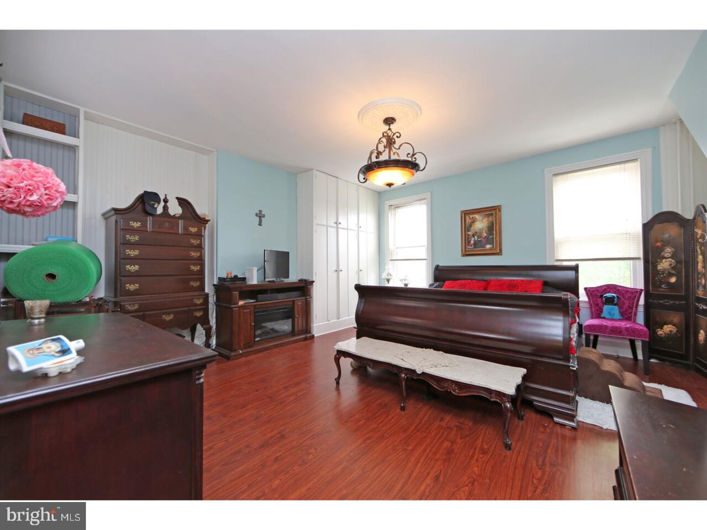 PORT RICHMOND - Residential