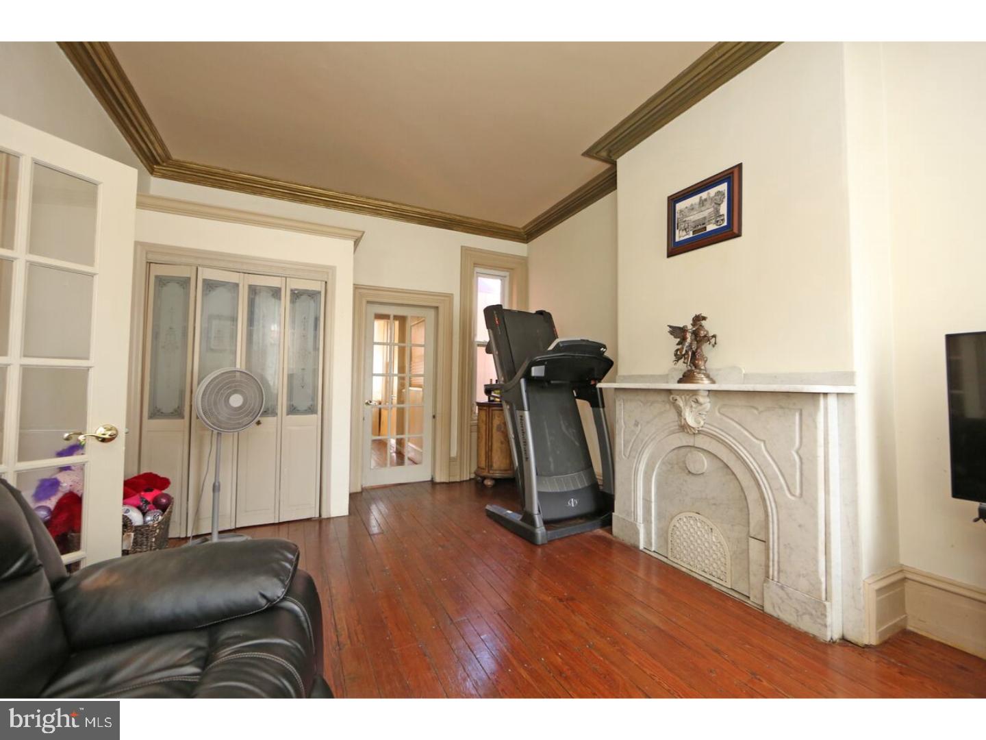 PORT RICHMOND - Residential