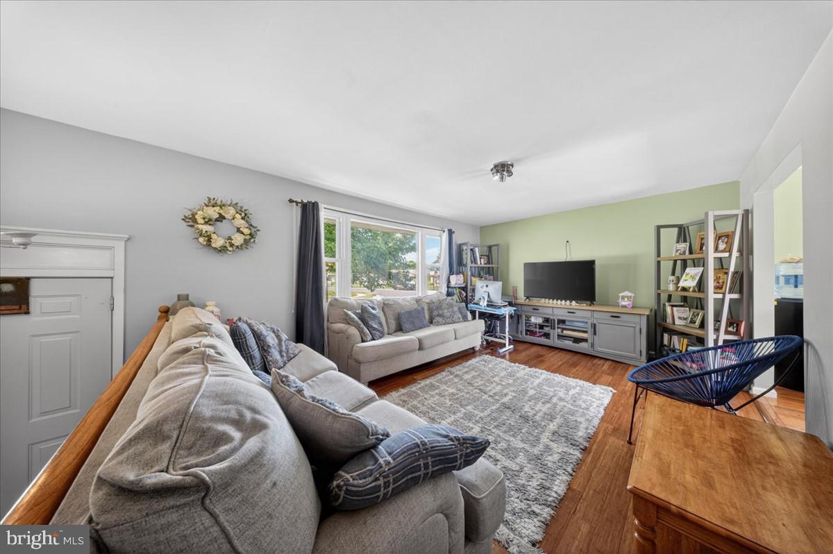 1 NOBLE LANE