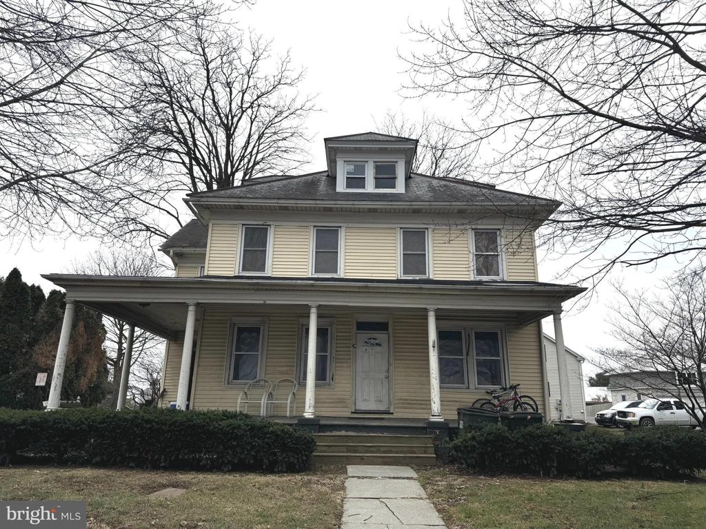 Photo of 172 - 174 W Main Street, LEOLA, PA 17540 (MLS # PALA2082506)