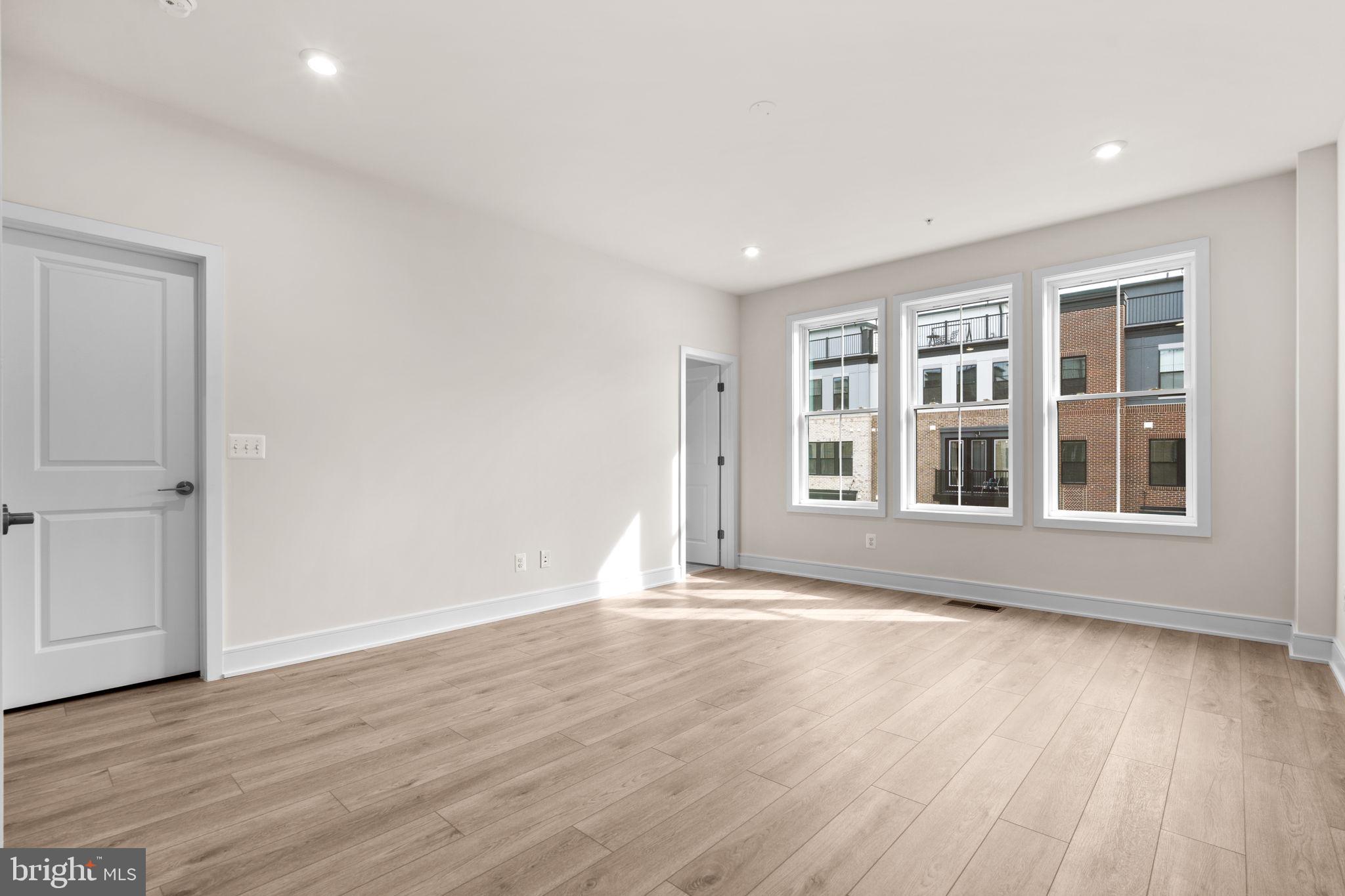 DEMOTT & SILVER - Residential