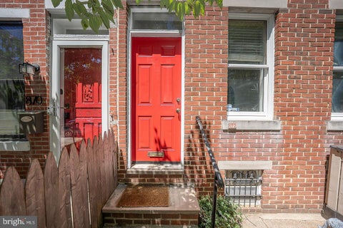 Townhouse For Sale - 872 Lecount St<br/> PHILADELPHIA, PA 19130