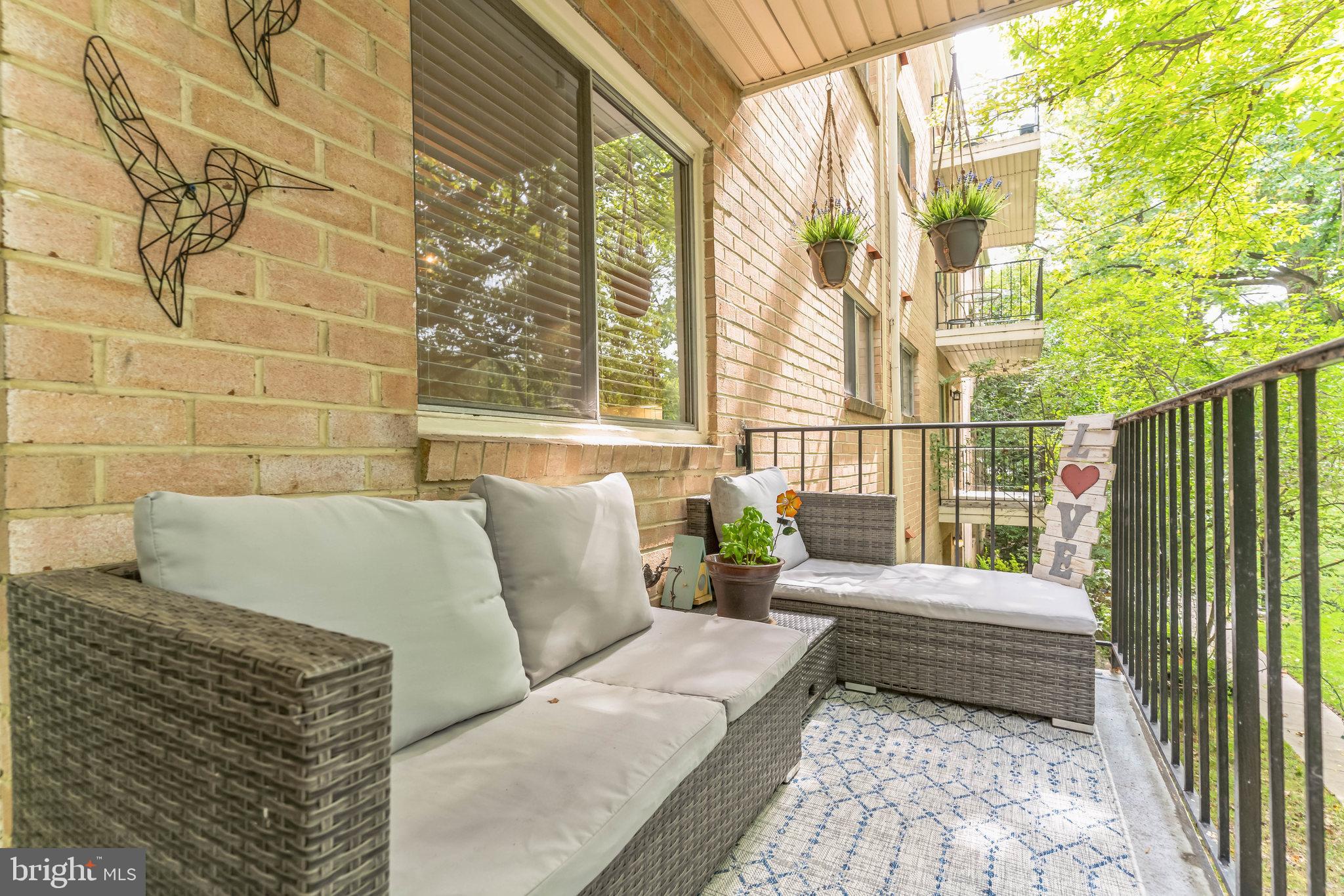 PARKSIDE CONDOMINIUMS - Residential Lease