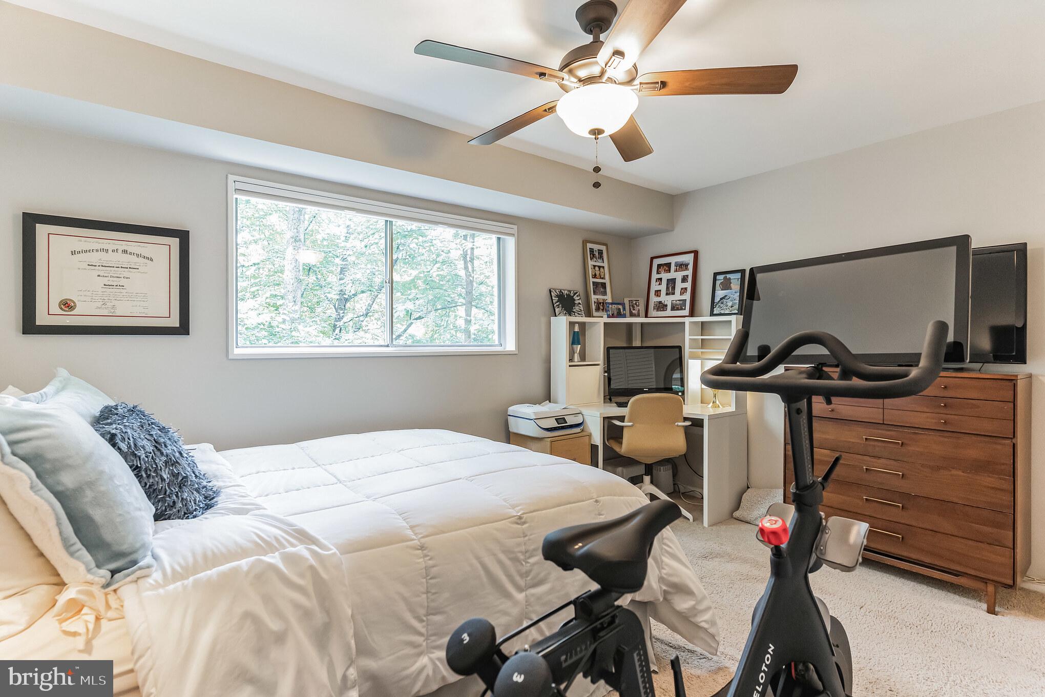 PARKSIDE CONDOMINIUMS - Residential Lease