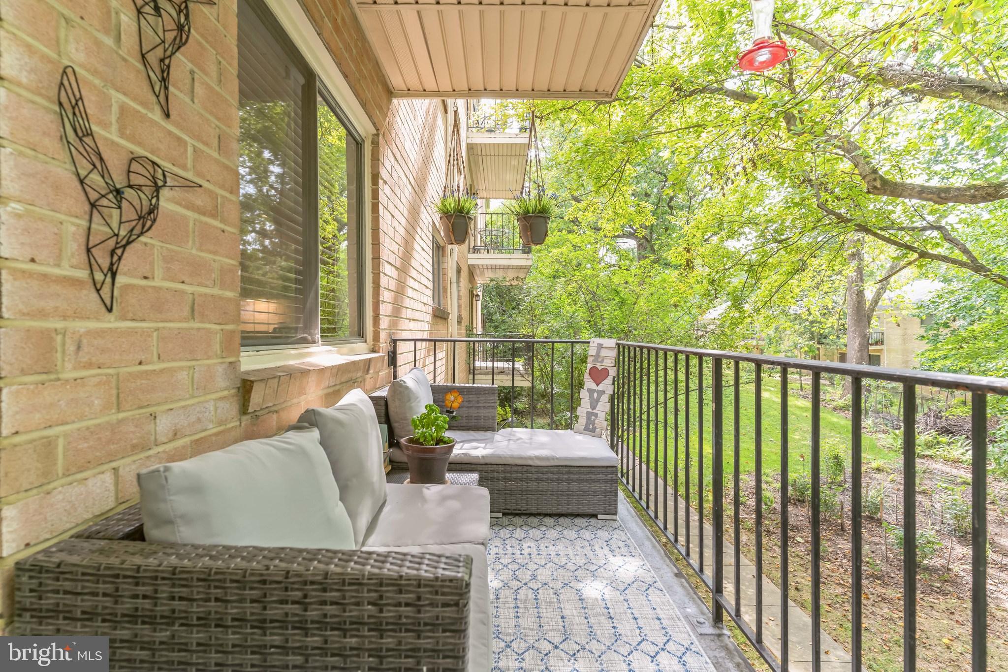 PARKSIDE CONDOMINIUMS - Residential Lease