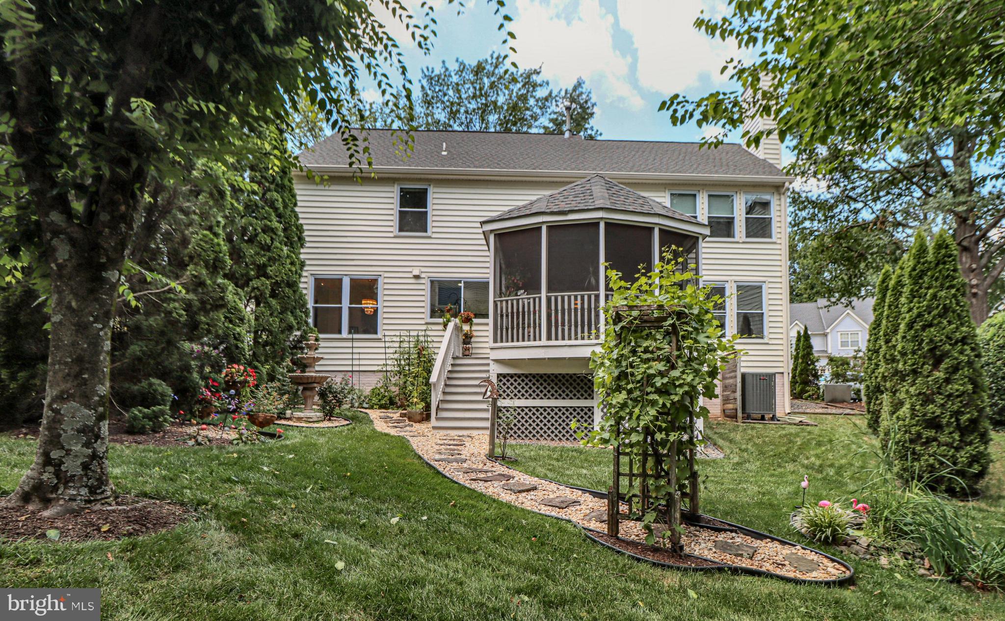4001 CRESTAR COURT
