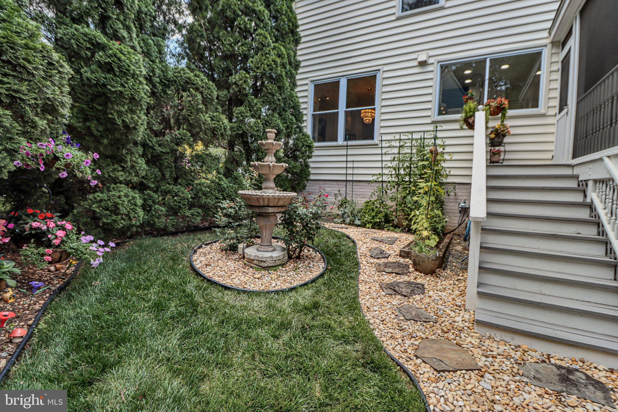 4001 CRESTAR COURT